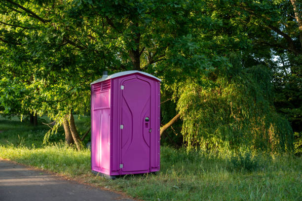 Best Portable restroom trailer rental  in Clinton, UT